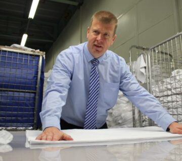 Paul Hamilton inspecting Linen at Regenex 700x441 1 360x320
