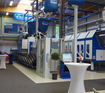 Lapauw international 360x320